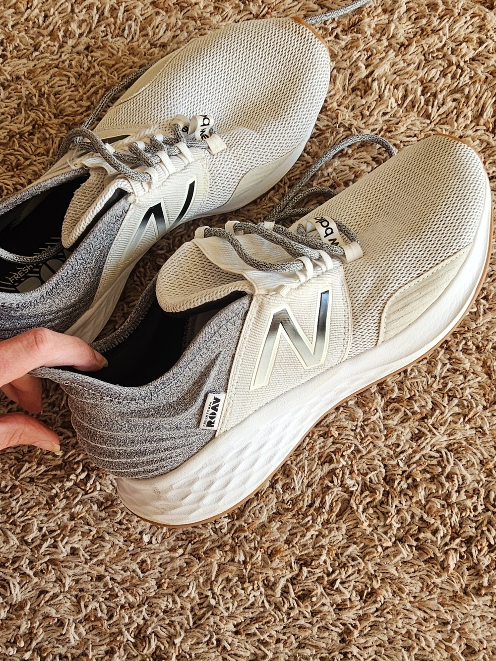 New Balance Women’s Cream & Gray Roav Running Shoes